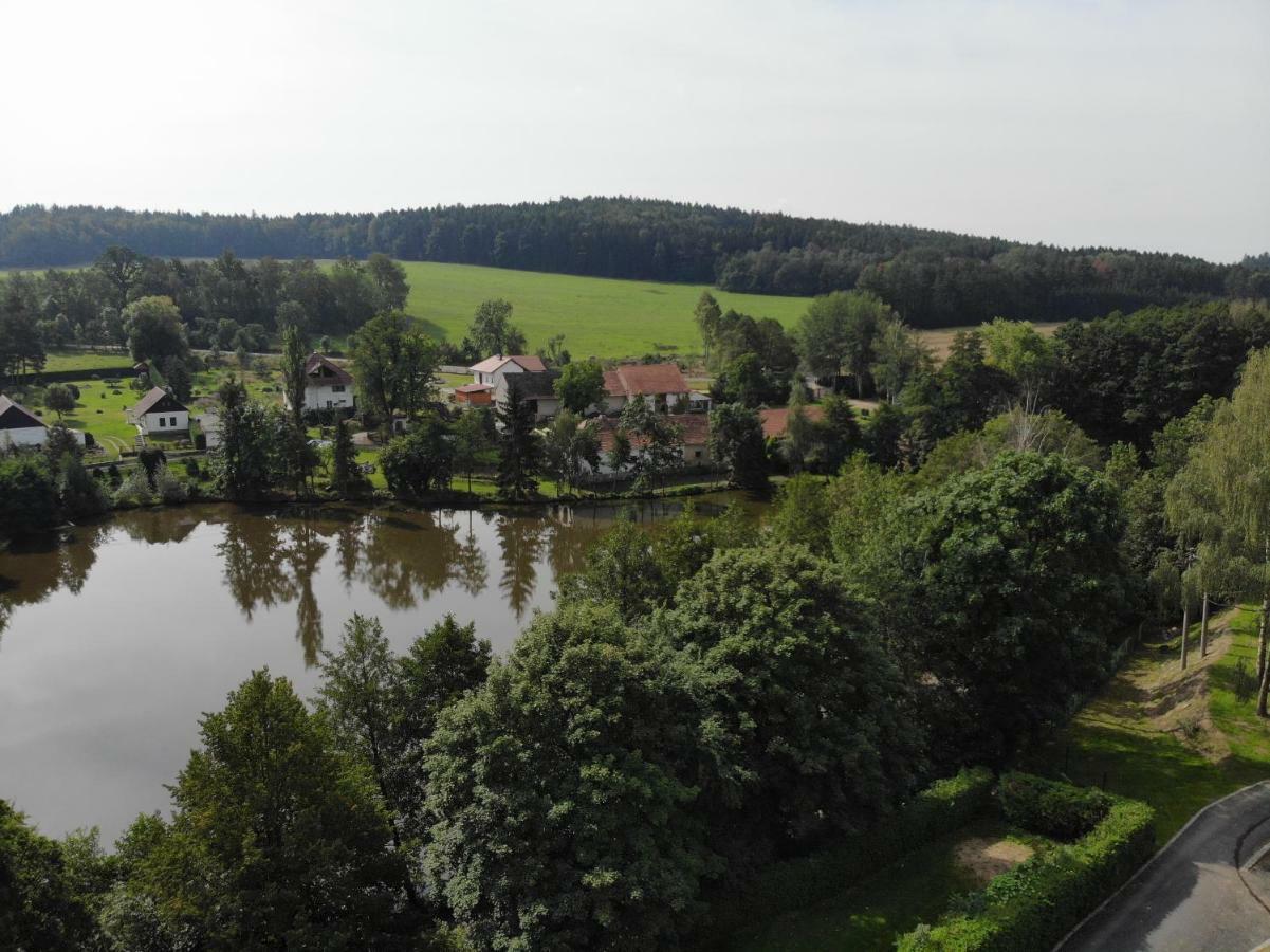 Statek Cesky Dvur Hotel Postupice Buitenkant foto